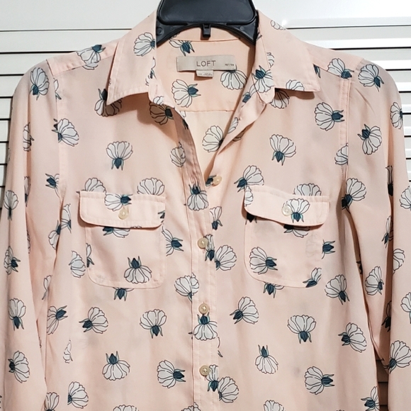 Loft Womans Peach Floral Blouse - Picture 2 of 8